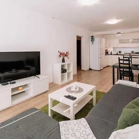 Bnb Sk Mileticova 1 Апартаменты